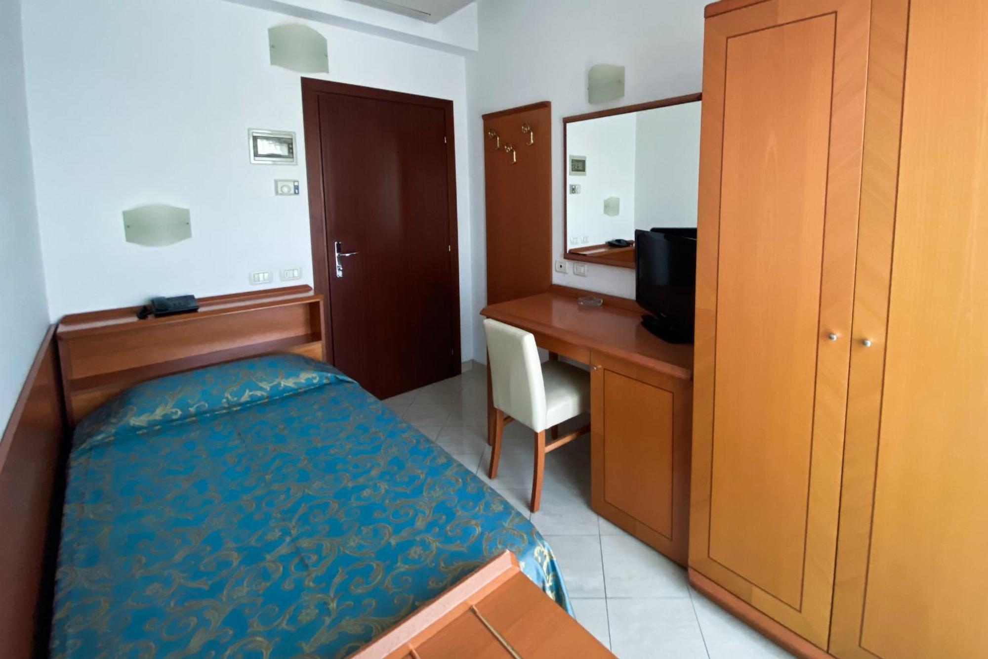 Hotel Gabbiano Riccione Camera foto